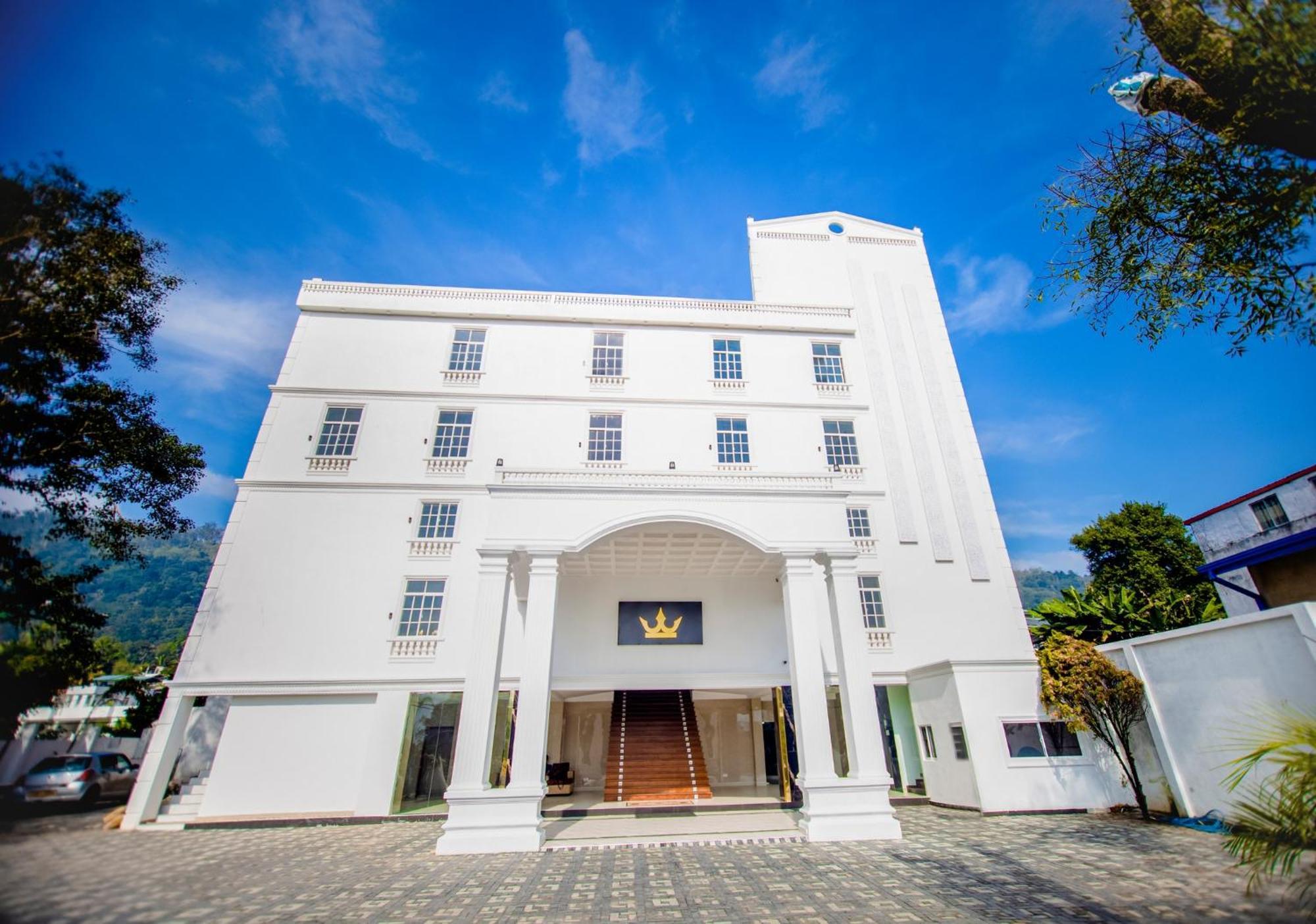 Crown Regency- Badulla Hotel Exterior photo