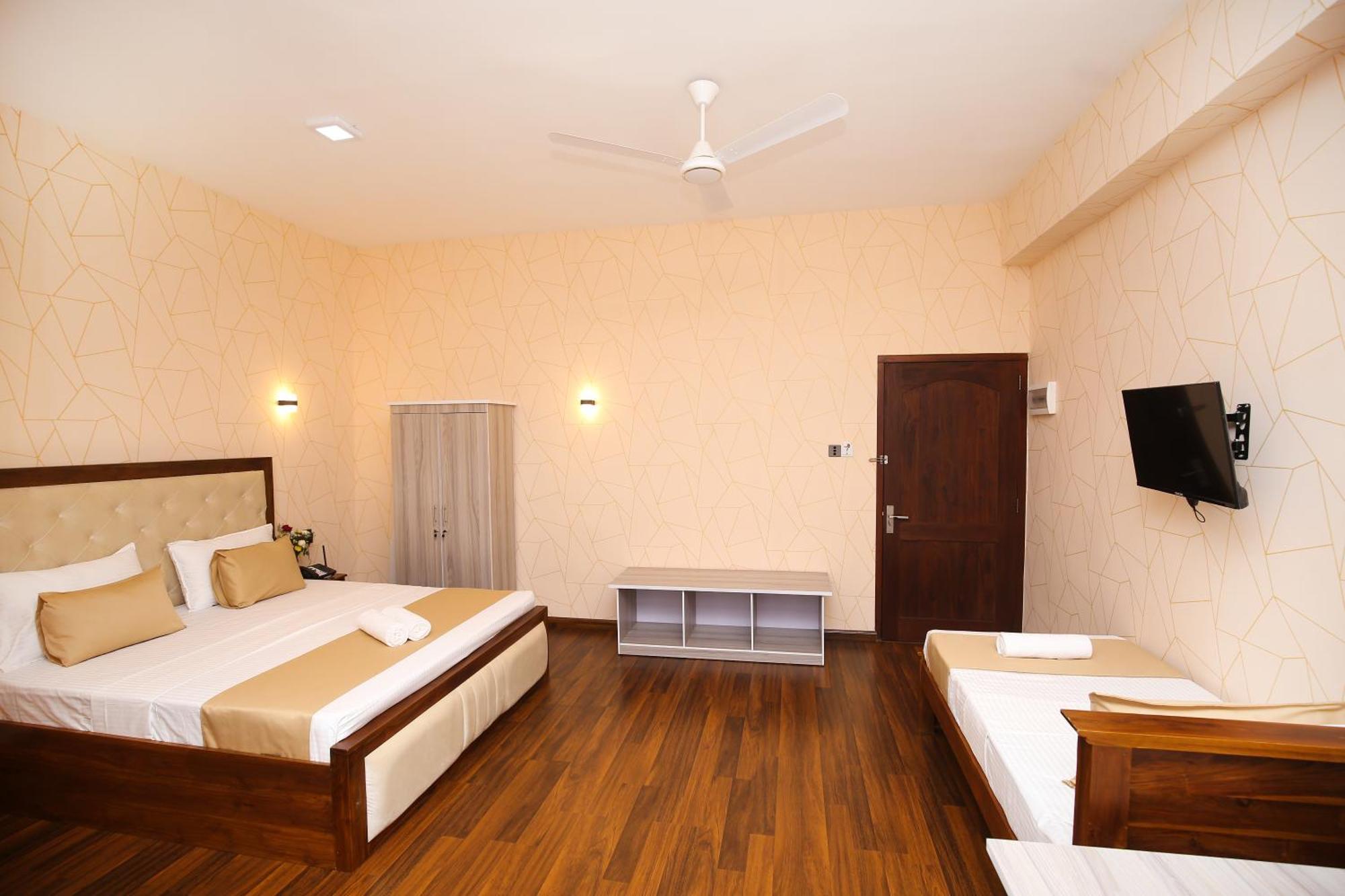 Crown Regency- Badulla Hotel Exterior photo