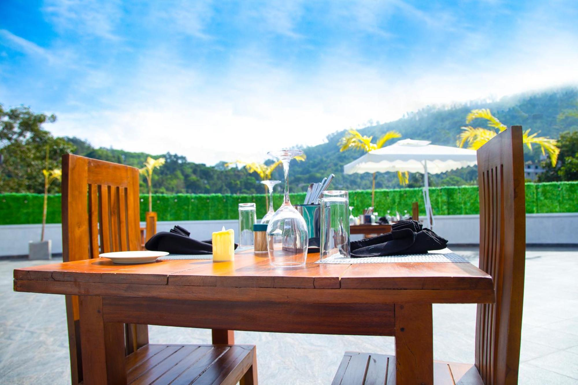 Crown Regency- Badulla Hotel Exterior photo